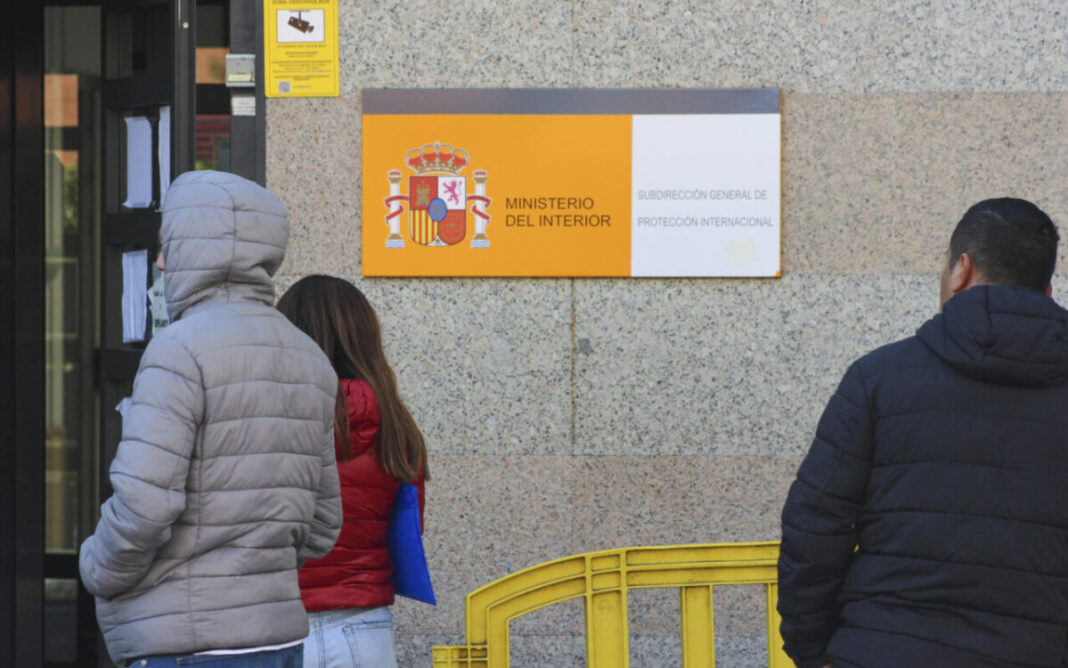 Caen las solicitudes de asilo en España en 2025 Caen las solicitudes de asilo en España en 2025