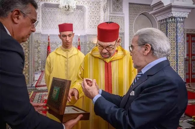 Mohamed VI recibe el informe anual de Bank Al-Maghrib Mohamed VI recibe el informe anual de Bank Al-Maghrib