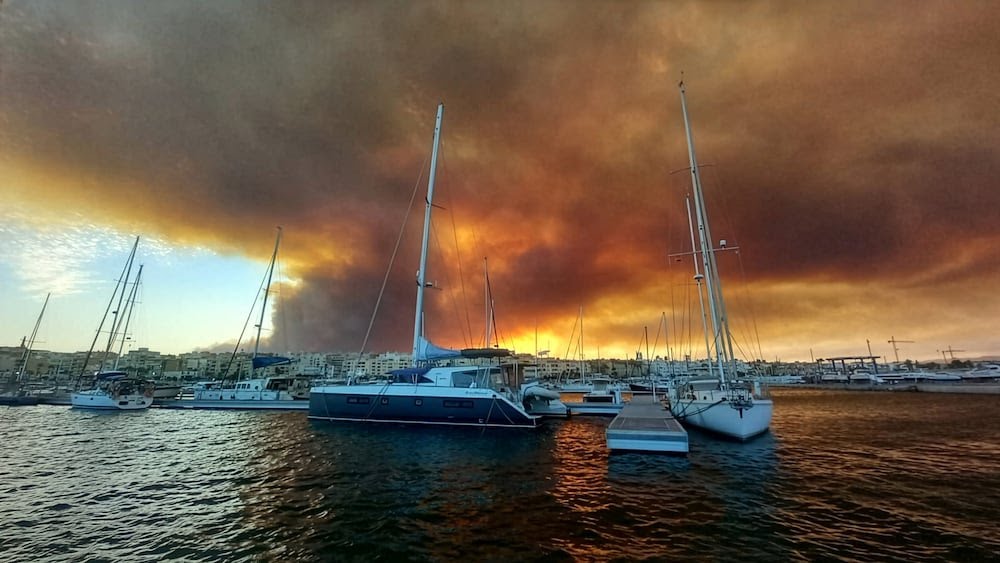 Ascienden a 11 los fallecidos en el incendio de Los Gallardos y se investiga la identidad de las víctimas Ascienden a 11 los fallecidos en el incendio de Los Gallardos y se investiga la identidad de las víctimas