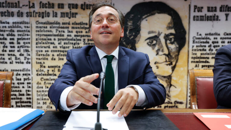 Albares defiende la alianza con Marruecos y critica la posición del PP
