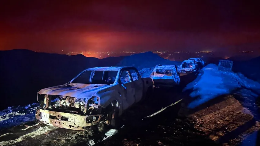 El incendio de Los Gallardos sigue activo mientras los equipos trabajan para frenar su avance El incendio de Los Gallardos sigue activo mientras los equipos trabajan para frenar su avance