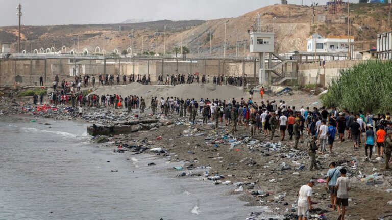 Aumenta a 57 el número de fallecidos tras el intento masivo de llegar a Ceuta