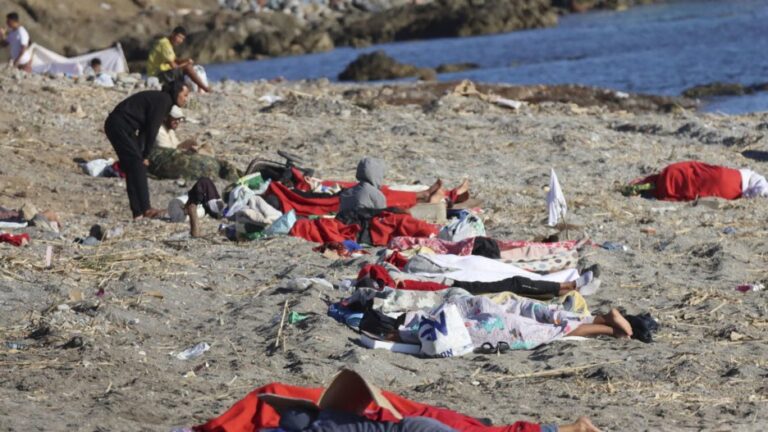 España eleva el nivel de respuesta en Ceuta y activa la «situación de interés para la Seguridad Nacional» por la crisis migratoria