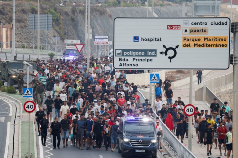 Marruecos presenta su versión oficial sobre la crisis migratoria en Ceuta y Melilla