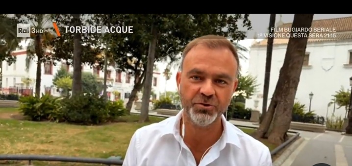 Periodista italiano denuncia la retención de su equipo en Ceuta y reabre el debate sobre la libertad de prensa Periodista italiano denuncia la retención de su equipo en Ceuta y reabre el debate sobre la libertad de prensa