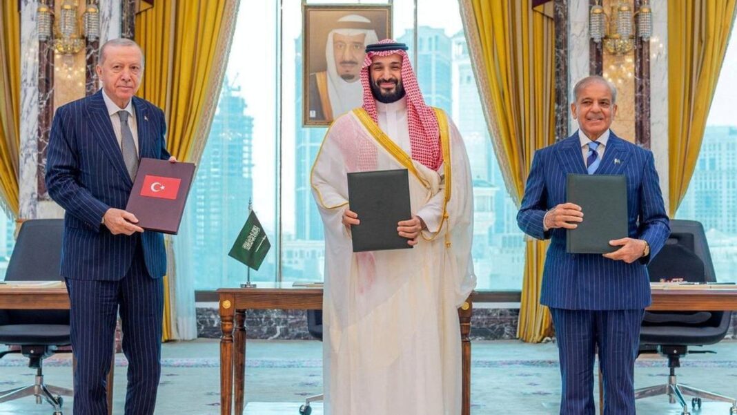 Arabia Saudí, Turquía y Pakistán firman una alianza estratégica de defensa Arabia Saudí, Turquía y Pakistán firman una alianza estratégica de defensa