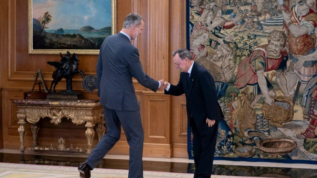 Felipe VI aborda con Vivas la crisis de CeutaFelipe VI aborda con Vivas la crisis de Ceuta Felipe VI aborda con Vivas la crisis de CeutaFelipe VI aborda con Vivas la crisis de Ceuta