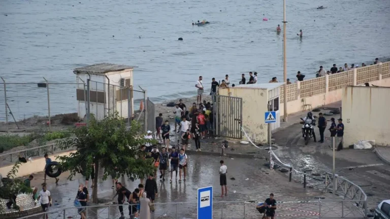 Pierde fuerza la versión que vinculaba a Marruecos con la entrada masiva de migrantes en Ceuta