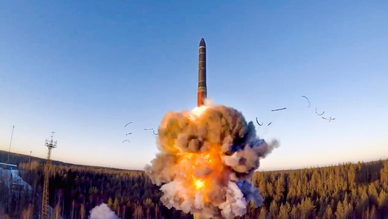 El Congreso rechaza que España se adhiera al Tratado de Prohibición de las Armas Nucleares