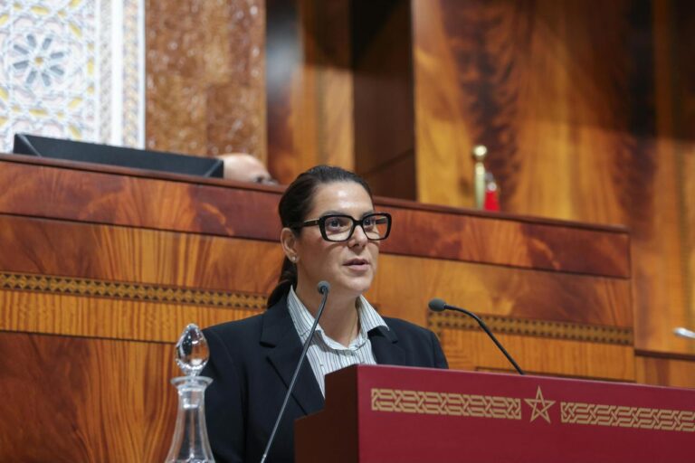 Marruecos eleva a 1.000 dirhams la ayuda social directa y anuncia reformas en pensiones y empleo