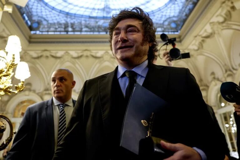 Milei regresará a Madrid para participar en la Cumbre Iberoamericana en plena tensión con Sánchez
