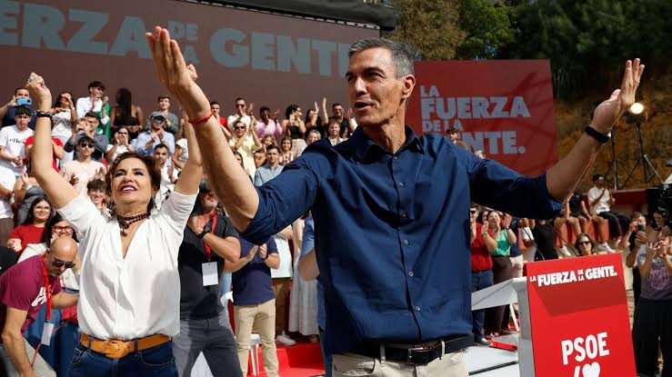 Sánchez se reivindica como «un perro sin amo» y acusa al PP y Vox de sembrar miedo ante el voto por correo Sánchez se reivindica como «un perro sin amo» y acusa al PP y Vox de sembrar miedo ante el voto por correo