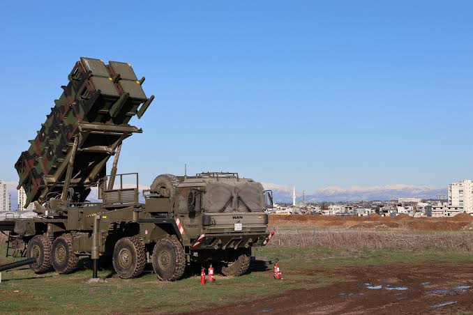 Cuatro F-16 turcos ponen a prueba el sistema Patriot español desplegado en Turquía Cuatro F-16 turcos ponen a prueba el sistema Patriot español desplegado en Turquía