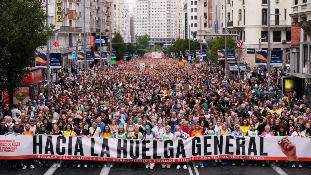 Decenas de miles se manifiestan en Madrid contra la crisis de la vivienda Decenas de miles se manifiestan en Madrid contra la crisis de la vivienda